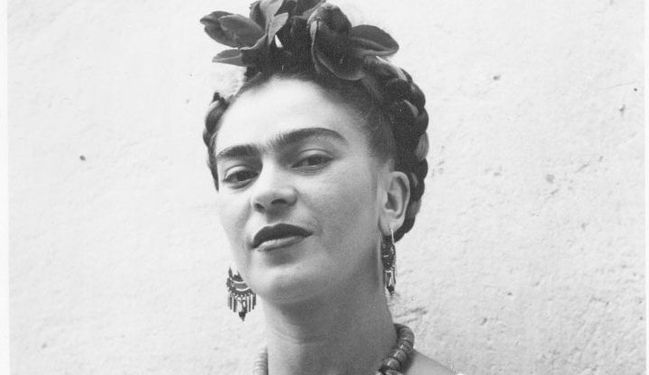 Frida Kahlo: un’artista senza tempo, ribelle, eccentrica, innovativa